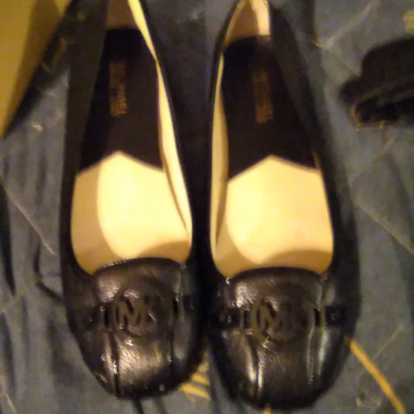 Michael Kors Fulton Mocs - Picture 2 of 3